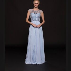 NWT Glow Special Occasion Sleeveless Beaded Bodice Dress w Beautiful Flowy Skirt